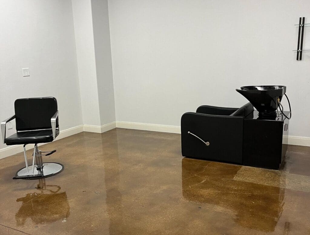 salon checklist, North Star, first suite, beauty business, Mallorca salon studios is the top rated salon suites in San Antonio. Offering beauty professionals salon suites for rent in San Antonio so they can run their independent business. Salon studios in San Antonio, San Antonio salon suites, hair salon suites in San Antonio, San Antonio salon for rent, San Antonio suites for rent. 
