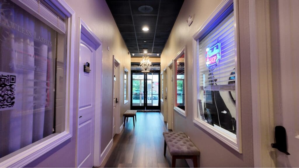 Mallorca Salon Studios & Suites is the top rated salon suites in San Antonio. Offering beauty professionals the perfect salon suites for rent in San Antonio through 4 locations, hair stylists, estheticians, barbers, and more can find their new business home. San Antonio salon studios, North Star salon suites, salon suites in North Star, Salon suites for rent in north star, North Star salon studios, salon studios for rent in North Star, salon suites in San Antonio for rent. salon client experience, customer loyalty, repeat business, atmosphere