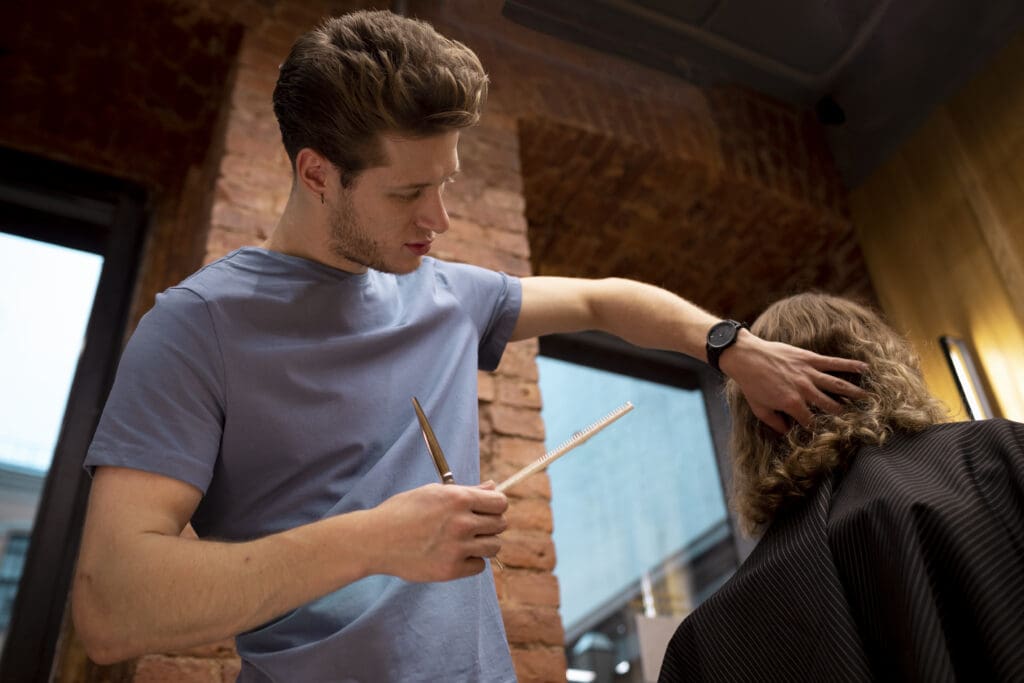 Mallorca Salon Studios & Suites is the top rated salon suites in San Antonio. Offering beauty professionals the perfect salon suites for rent in San Antonio through 4 locations, hair stylists, estheticians, barbers, and more can find their new business home. San Antonio salon studios, North Star salon suites, salon suites in North Star, Salon suites for rent in north star, North Star salon studios, salon studios for rent in North Star, salon suites in San Antonio for rent. Salon Client Experience, San Antonio Beauty suite, Salon Suite Owner